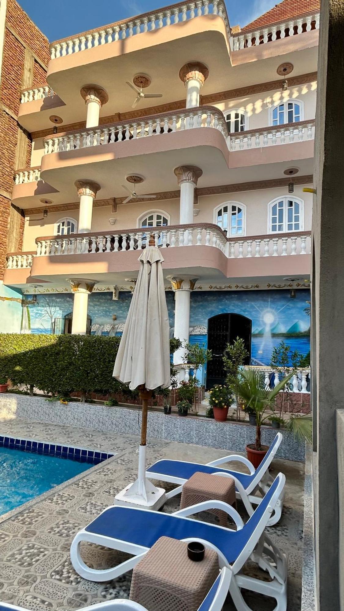 Luxor Palace Apartments Bagian luar foto